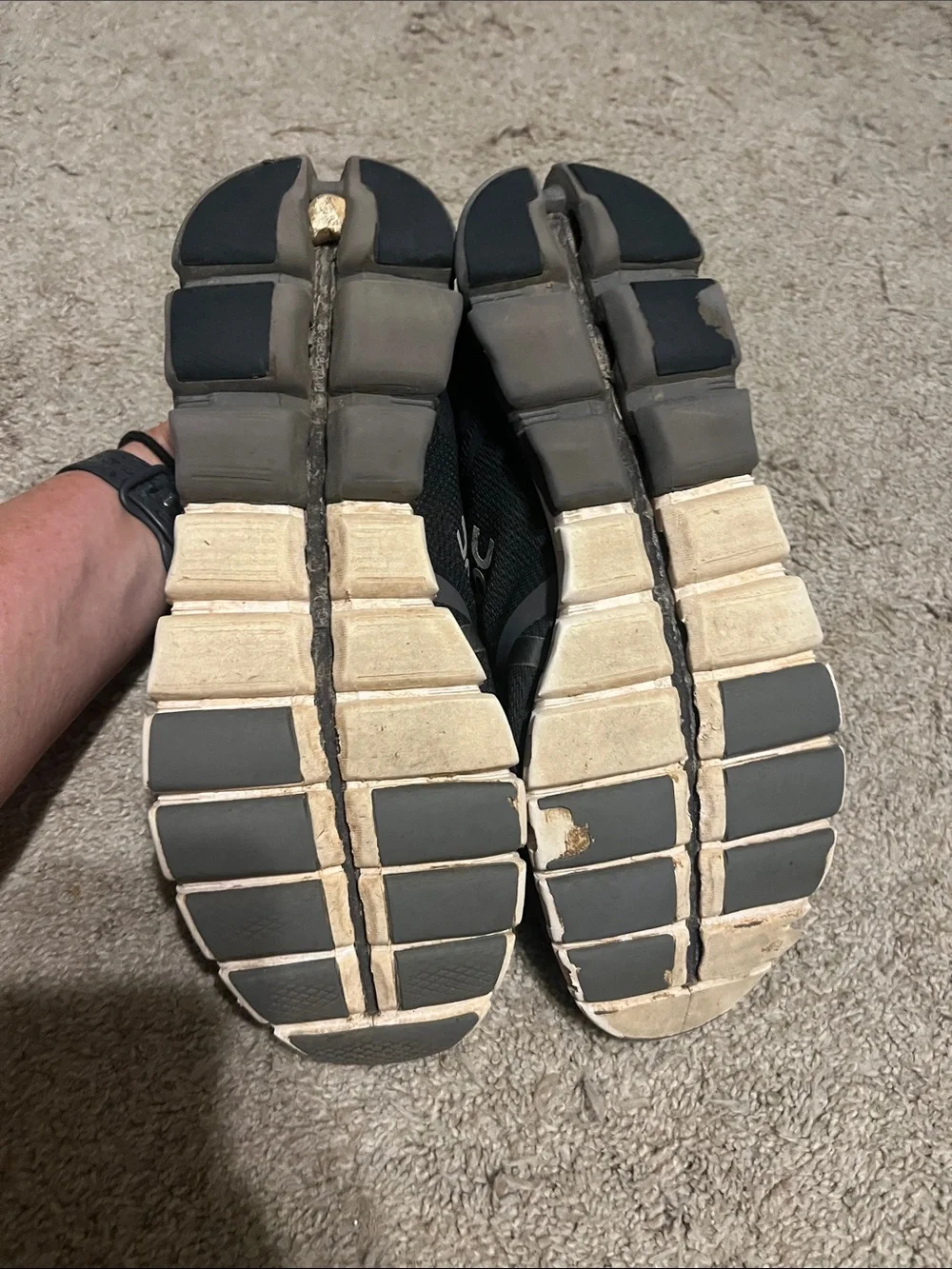 On Running breathable mesh